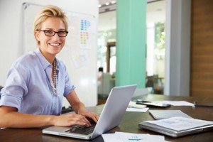 © Monkey Business - Fotolia.com Kluge Frauen sollen einen Vorteil im Bett haben