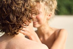 © Benicce - Fotolia.com Urlaubsflirt oder doch mehr?