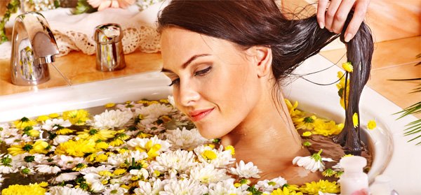 © Gennadiy Poznyakov - Fotolia.com Prickeln in der Badewanne