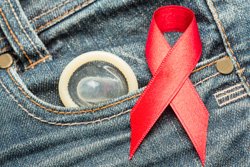 HIV Ansteckung vermeiden - 7 vorbeigende Maßnahmen